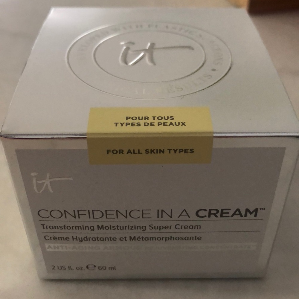 It Cosmetics Confidence In A Cream Moisturizer